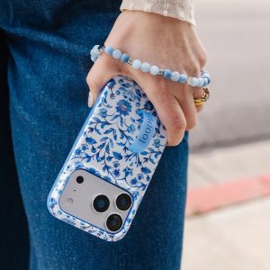 Shop Wristlets
